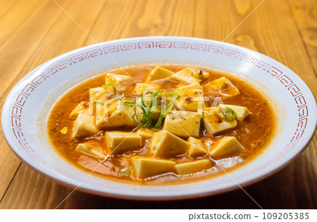 Medium spicy mapo tofu Medium spicy mapo tofu 109205385