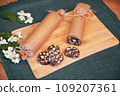 Beautiful chocolate salami on the table 109207361