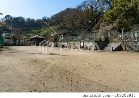 [重要傳統建築群保存地區] 豐町禦手洗、禦手洗幼兒園、小學、初中舊址 1 廣島縣吳市 109208915