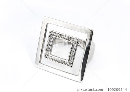Silver minimalism diamond ring isolated on white background 109209244
