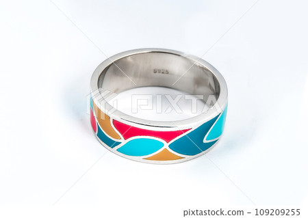 Silver minimalism diamond ring isolated on white background Silver minimalism diamond ring isolated on white background 109209255