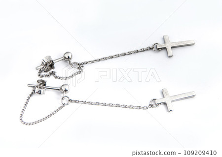 Luxury silver round earrings big jewelry for women isolated on white background, clipping path included Luxury silver round earrings big jewelry for women isolated on white background, clipping path included 109209410