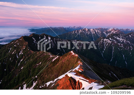 鹿島矢裡岳登山寬度 109209596