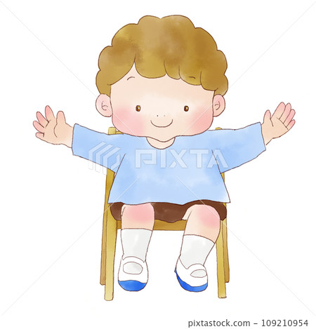 一個男孩坐在椅子上舉起手 109210954