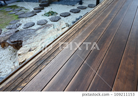 Veranda and courtyard (Nakasendo Unuma-juku former Muto family residence) 109211153