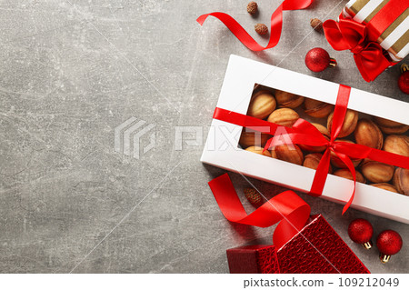Cookies in the form of nuts, in a gift package Cookies in the form of nuts, in a gift package 109212049