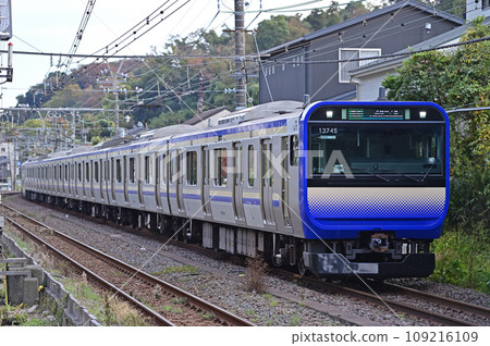 Yokosuka Line Kamakura-Kita-Kamakura JR East E235 series 1000 series F-28 formation (Kamakura) Yokosuka Line Kamakura-Kita-Kamakura JR East E235 series 1000 series F-28 formation (Kamakura) 109216109
