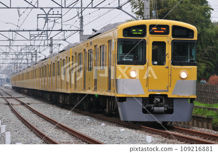 Seibu Ikebukuro Line Hibarigaoka-Hoya Seibu Railway 2000 series 2072+2466F Seibu Ikebukuro Line Hibarigaoka-Hoya Seibu Railway 2000 series 2072+2466F 109216881