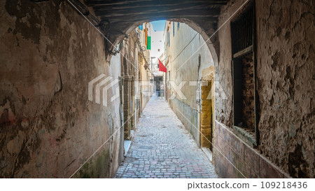 Historic narrow road in medina district of Essaouira old town, Morocco Historic narrow road in medina district of Essaouira old town, Morocco 109218436