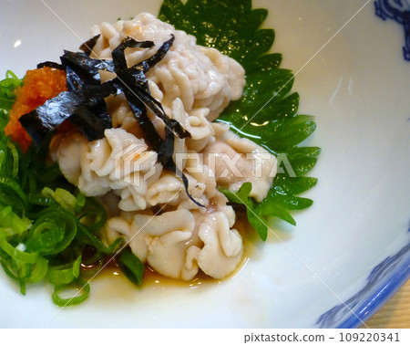 Creamy texture and rich umami, cod milt ponzu sauce Creamy texture and rich umami, cod milt ponzu sauce 109220341