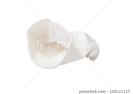 Crumbled White paper coffee cup on white 109221137