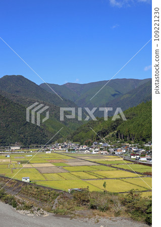 十津川村的田園風光 十津川村的田園風光 109221230