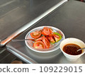 A snack from southern Taiwan: Taiwanese-style chilled tomato 109229015