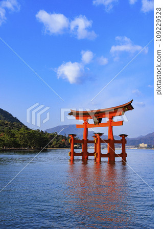 宮島紅葉谷公園和嚴島神社,賞紅葉的最佳時間 宮島紅葉谷公園和嚴島神社,賞紅葉的最佳時間 109229528