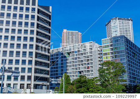 [Urban landscape of Tokyo] Urban landscape around Shinonome (Canal Court) 109229997