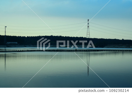 Long-length dam Long-length dam 109230214