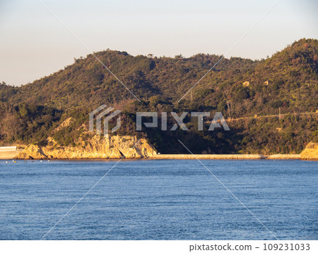 直島(香川縣香川郡直島町)。 直島(香川縣香川郡直島町)。 109231033