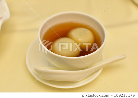 Hong Kong Taiwanese Sweets: Ginger and Sesame Tang En 109235179