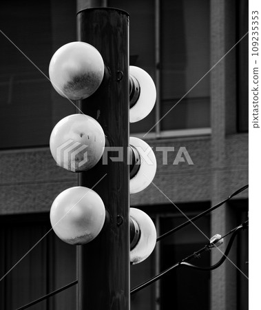 three street lamps 109235353