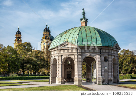 Autumn view of Hofgarten Park with Dianatempel in Munich, Germany 109235533