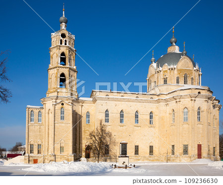 View church of the Lifegiving Trinity in the village of Gus Zhelezny. View church of the Lifegiving Trinity in the village of Gus Zhelezny. 109236630
