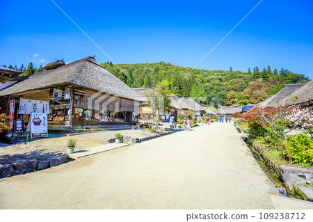 福島縣南會津郡秋天的大內宿 福島縣南會津郡秋天的大內宿 109238712