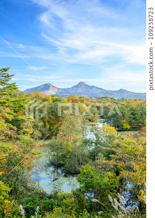 Autumn view from Nakasenuma Observation Deck, Mt. Bandai and Nakasenuma, Kitashiobara Village, Fukushima Prefecture 109238723