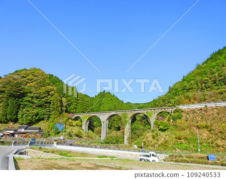 福岡縣東豐村的熱門景點 多拱橋 栗野橋 福岡縣東豐村的熱門景點 多拱橋 栗野橋 109240533