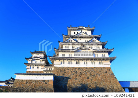 [兵庫縣] 晴天的姬路城天守閣 109241421