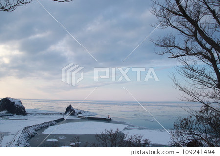 Shiretoko Sea Shiretoko Sea 109241494