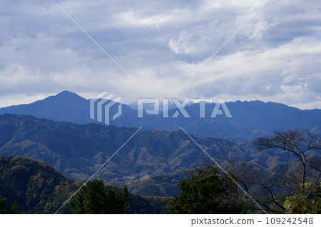 Mt. Fuji hidden in clouds visible from Mt. Takao Mt. Fuji hidden in clouds visible from Mt. Takao 109242548
