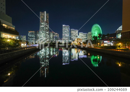 Yokohama City, Kanagawa Prefecture Minatomirai Night View Yokohama City, Kanagawa Prefecture Minatomirai Night View 109244089
