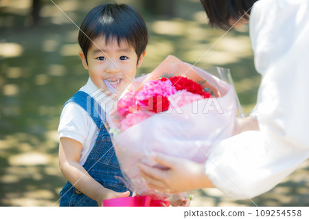 mother's day image 109254558