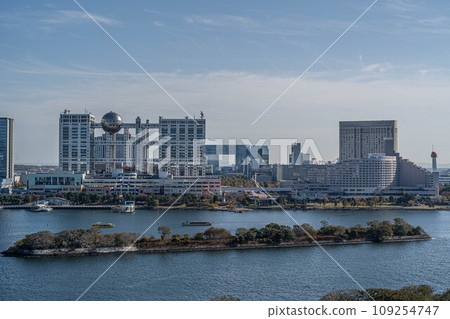 從彩虹橋長廊眺望台場 109254747