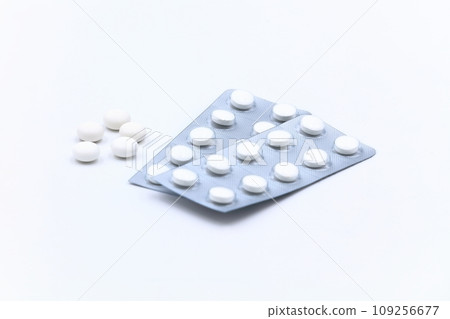 Image of medicine and pills Image of medicine and pills 109256677