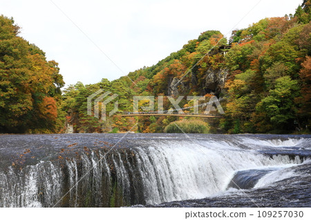 吹割瀑布秋葉風景 109257030