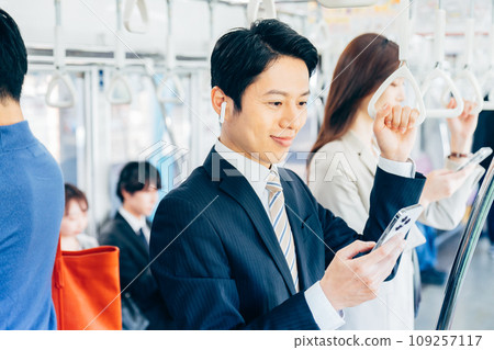 Commuter train photography cooperation "Keio Electric Railway Co., Ltd." Commuter train photography cooperation "Keio Electric Railway Co., Ltd." 109257117