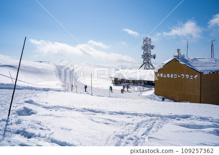 [Hokkaido/Daisetsuzan] Asahidake in winter 109257362