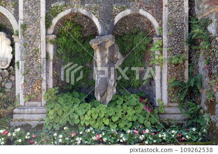 Fountain at the terraced garden of Palazzo Borromeo at Isola Bella, Lago Maggiore, Piedmont, Italy Fountain at the terraced garden of Palazzo Borromeo at Isola Bella, Lago Maggiore, Piedmont, Italy 109262538