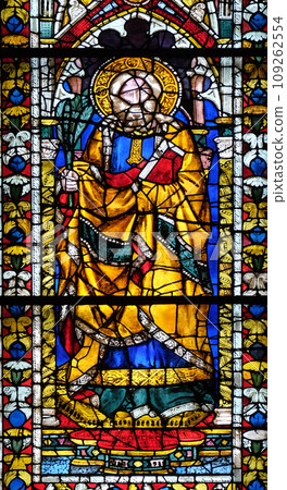Stained glass window in the Cattedrale di Santa Maria del Fiore (Cathedral of Saint Mary of the Flower), Florence, Italy 109262554