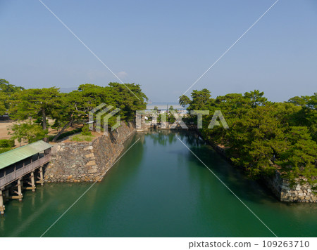 高松市玉藻公園史蹟 高松城跡 從天守閣看向水門 109263710
