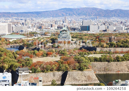 Osaka in November, Osaka Castle Park with autumn leaves, Osaka Business Park with a view of Osaka Castle in the autumn sky, a new hotel Osaka in November, Osaka Castle Park with autumn leaves, Osaka Business Park with a view of Osaka Castle in the autumn sky, a new hotel 109264258