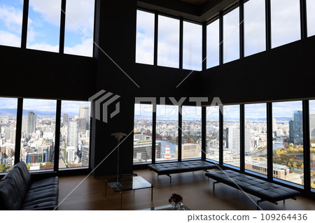 Osaka in November, Osaka Castle Park with autumn leaves, Osaka Business Park with a view of Osaka Castle in the autumn sky, a new hotel Osaka in November, Osaka Castle Park with autumn leaves, Osaka Business Park with a view of Osaka Castle in the autumn sky, a new hotel 109264436