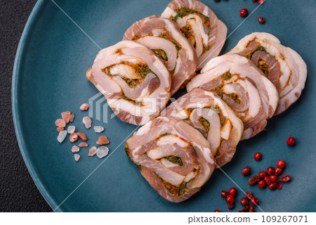 Delicious meatloaf with lard, salt, spices and herbs cut into slices 109267071