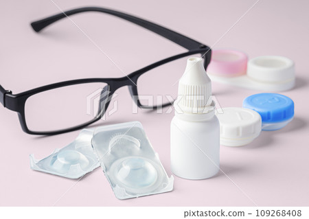 accessories on pink background accessories on pink background 109268408