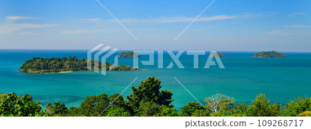 Seascape of Panoramic View Chang island(Koh chang) ,the famouse island of Thailand Seascape of Panoramic View Chang island(Koh chang) ,the famouse island of Thailand 109268717