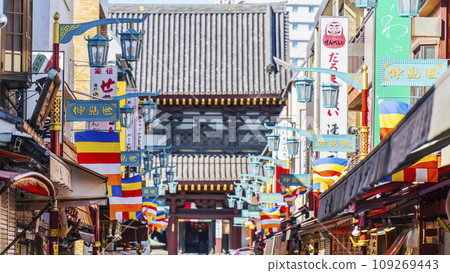 Kawasaki Daishi Scenery of Nakamise Street [Kawasaki City, Kanagawa Prefecture] 109269443