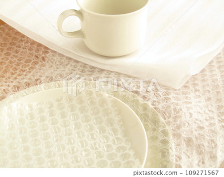 Packing tableware (flea market, mail order, online auction, moving) 109271567