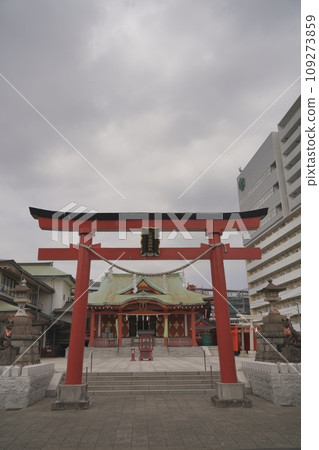 穴守稻荷神社、穴守、神社、穴守、稻荷、羽田、東京、日本、神道、鳥居、藍天、鳥居、參拜、拜年 109273859