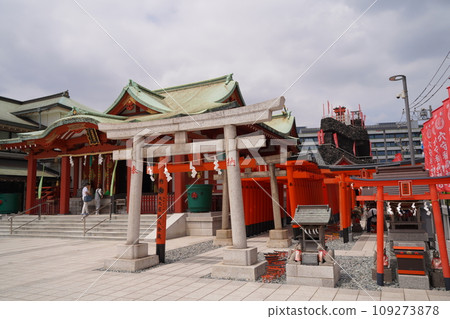 穴守稻荷神社、穴守、神社、穴守、稻荷、羽田、東京、日本、神道、鳥居、藍天、鳥居、參拜、拜年 穴守稻荷神社、穴守、神社、穴守、稻荷、羽田、東京、日本、神道、鳥居、藍天、鳥居、參拜、拜年 109273878